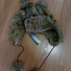 ********GOING FAST!! BRAND NEW W TAGS BEAUTIFUL LILLY MORGAN WINTER HAT!********